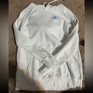 medium white northface sweatshirt